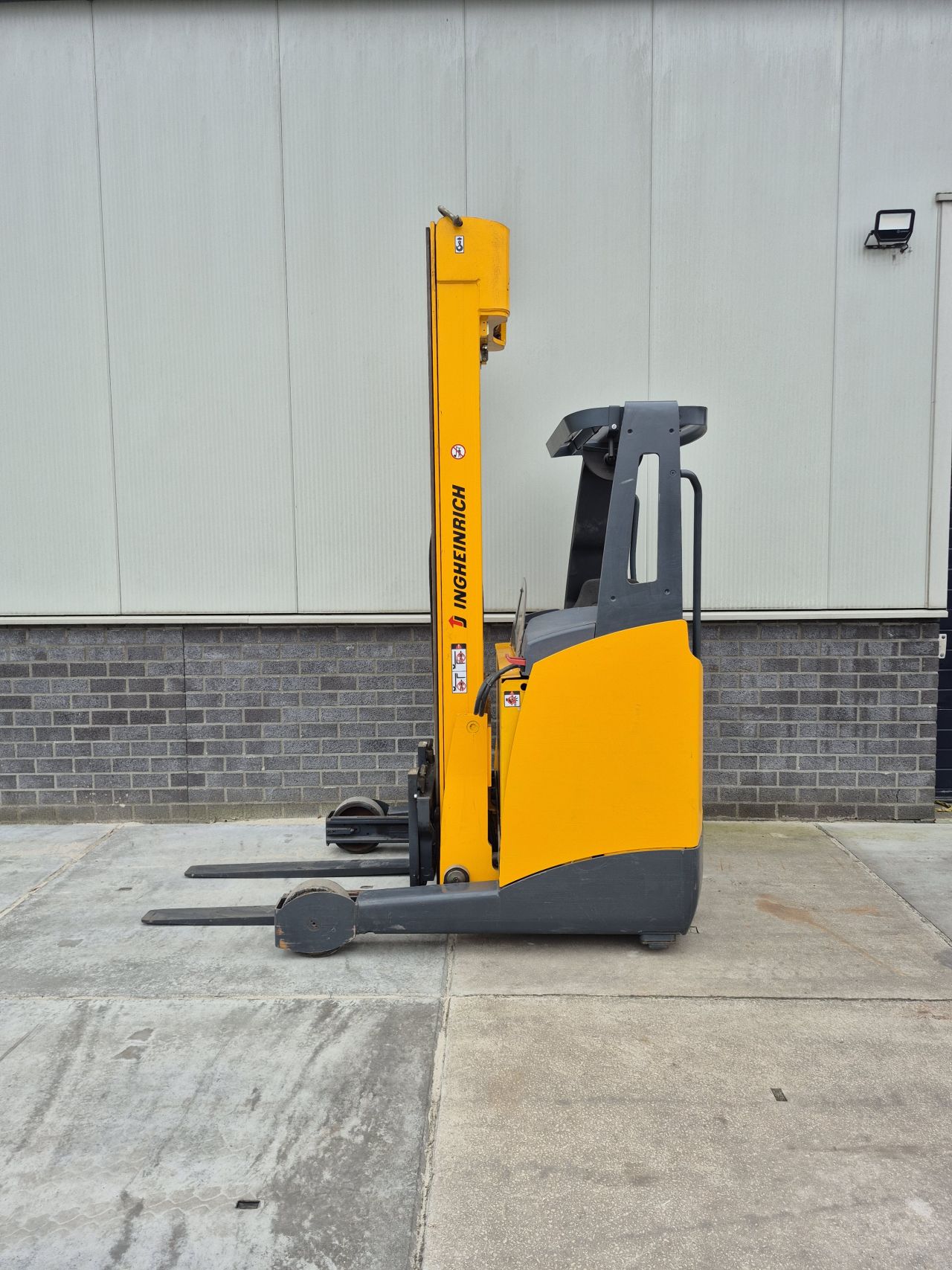 Jungheinrich ETV 114 triplex sideshift 7.120 mm bj 2007