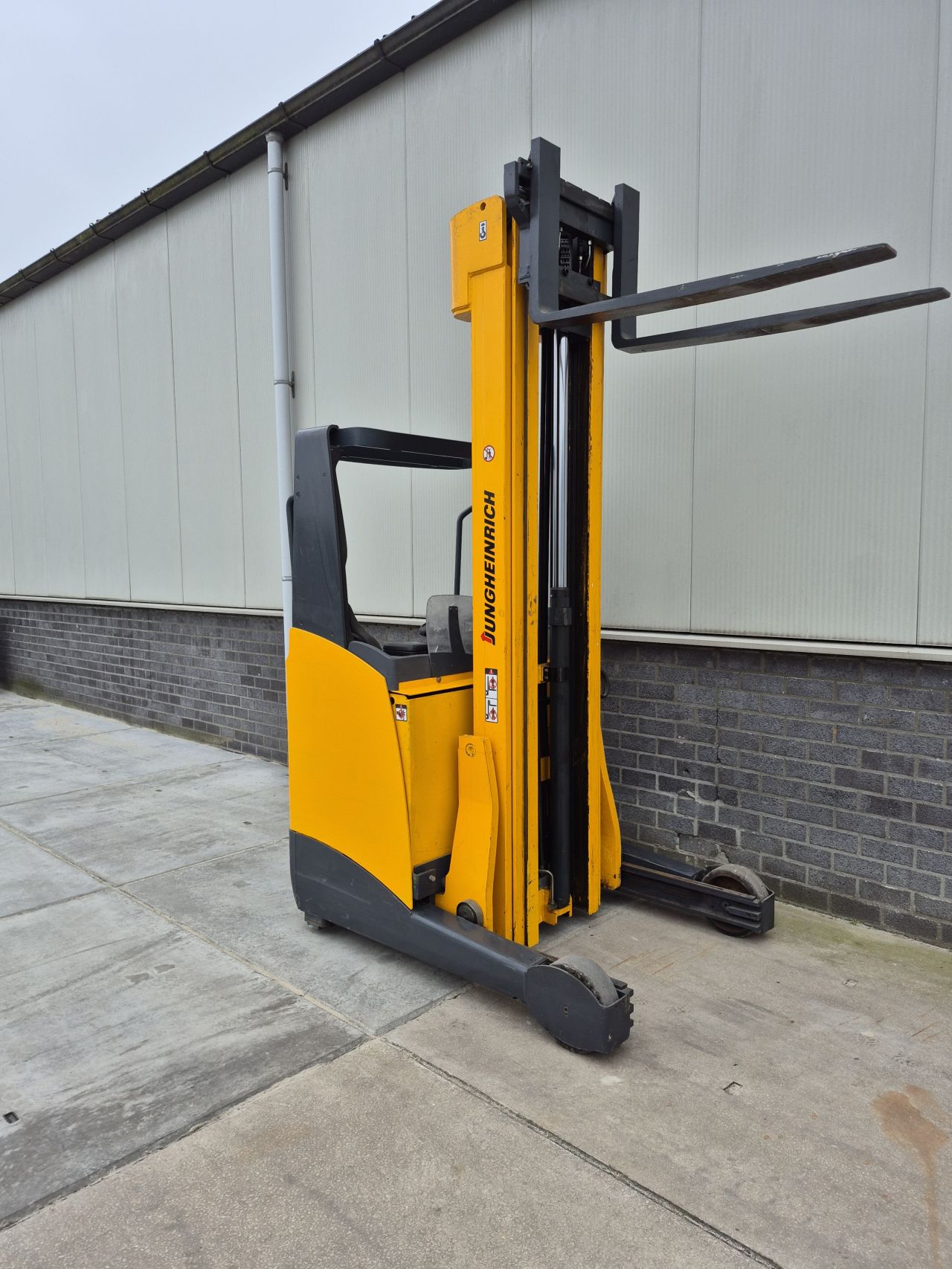 Jungheinrich ETV 114 triplex sideshift 7.120 mm bj 2007