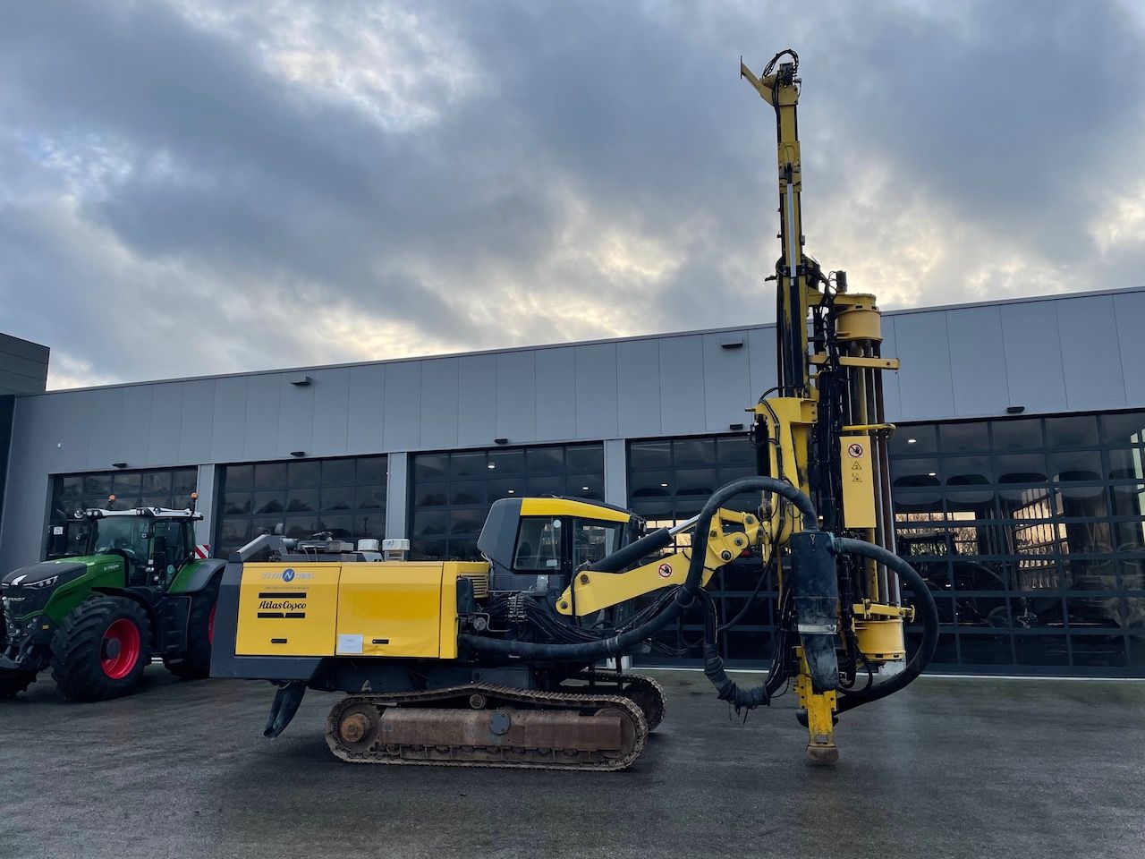 Atlas Copco Roc F9-CR Drill