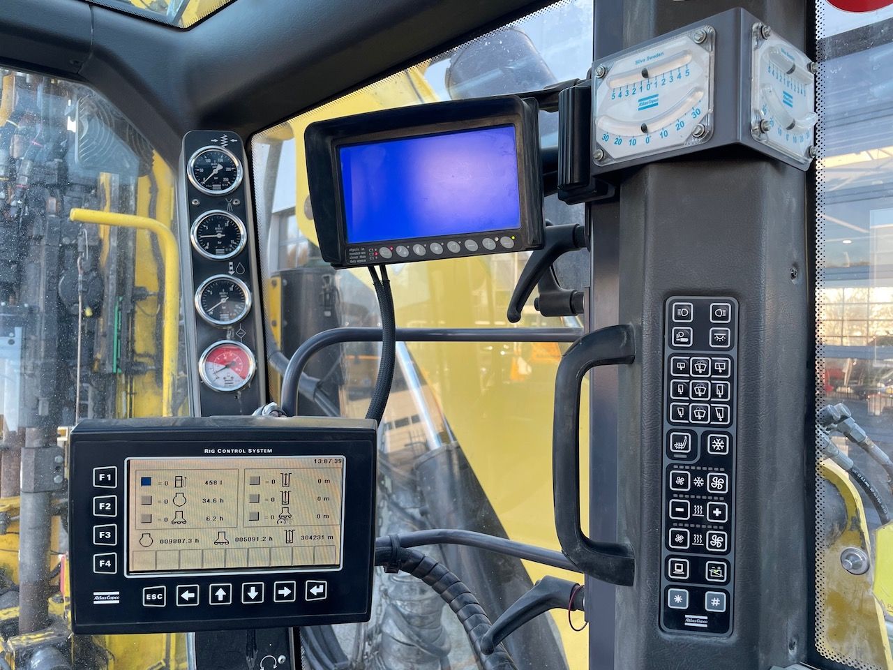 Atlas Copco Roc F9-CR Drill