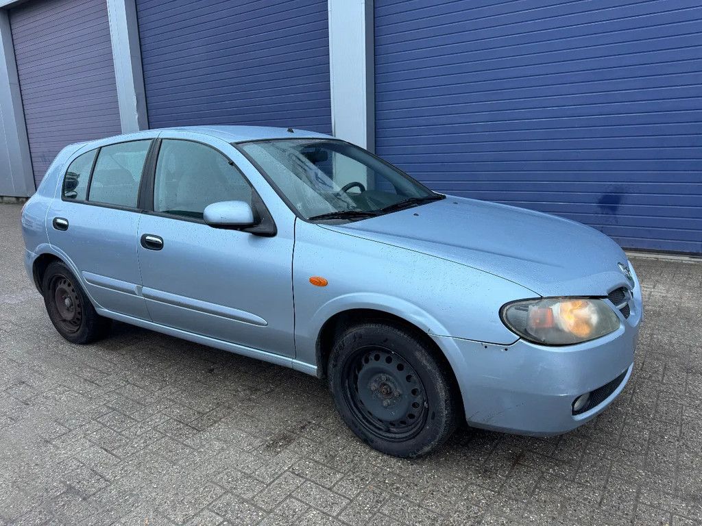 Nissan Almera **5DOORS-AIRCO-BELGIAN CAR**