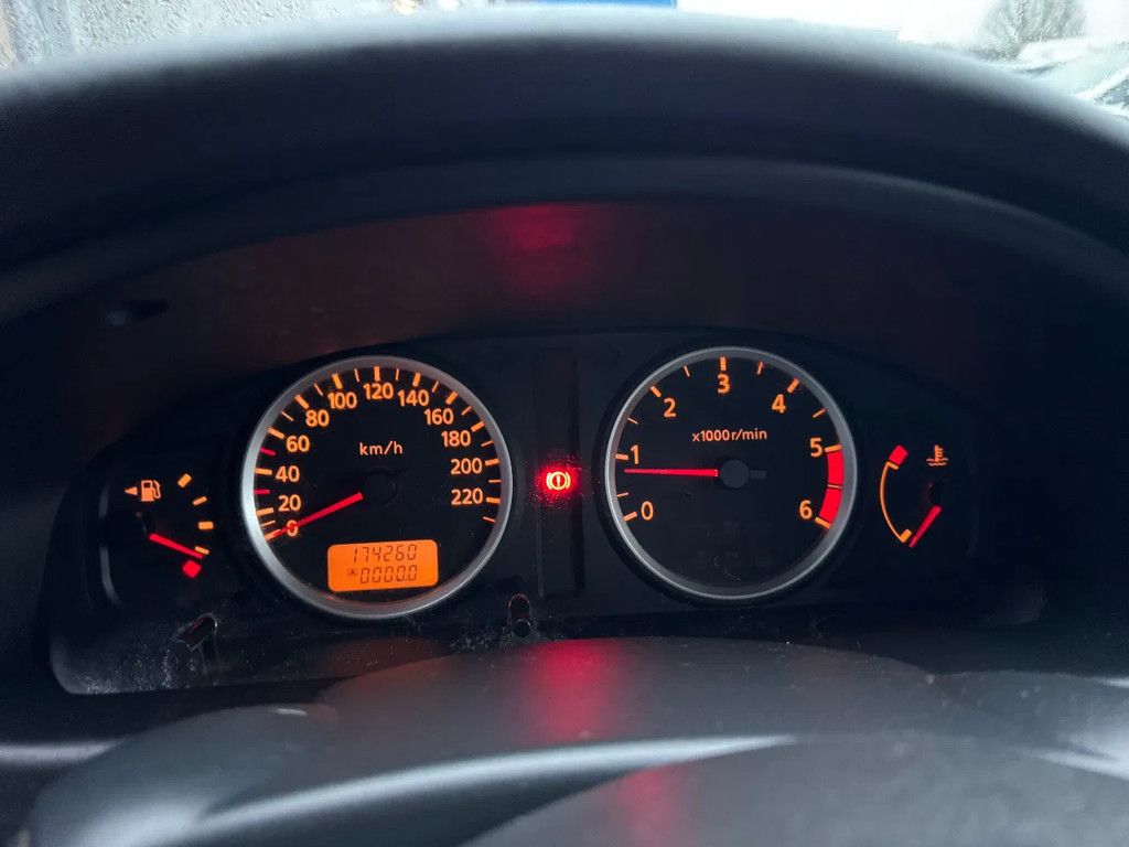 Nissan Almera **5DOORS-AIRCO-BELGIAN CAR**