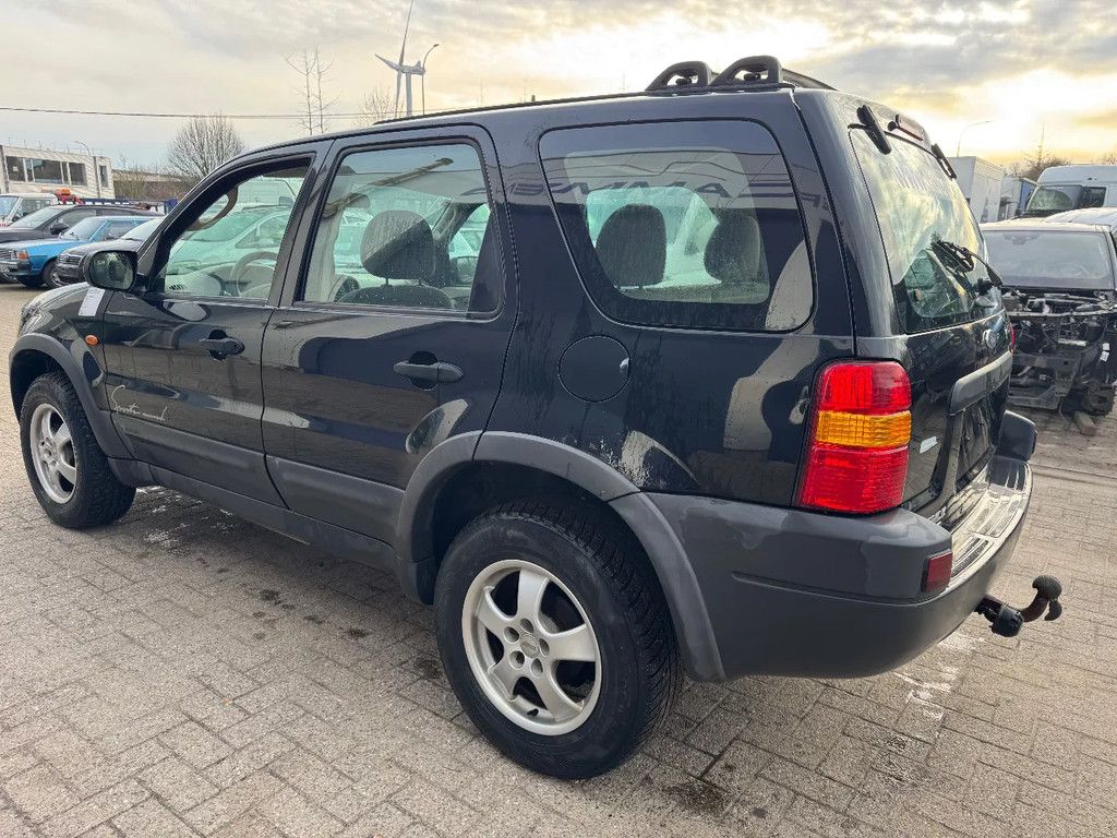 Ford Maverick **2.0PETROL-4X4-AIRCO**