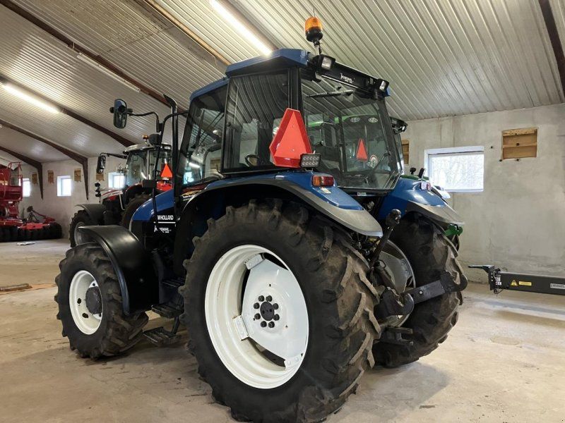 New Holland TS 110