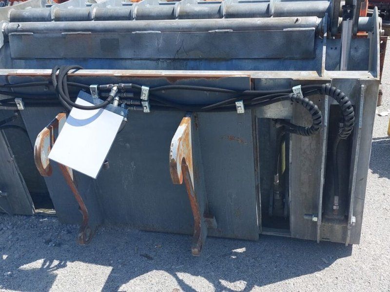 Fliegl Silogreifschaufel