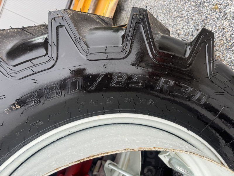 Trinker Zwillingsreifen 380/85R30