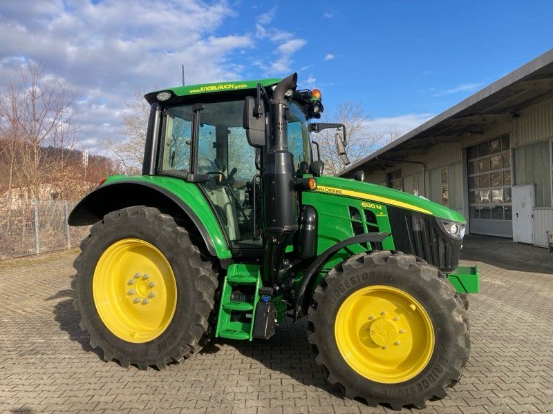 John Deere 6120M