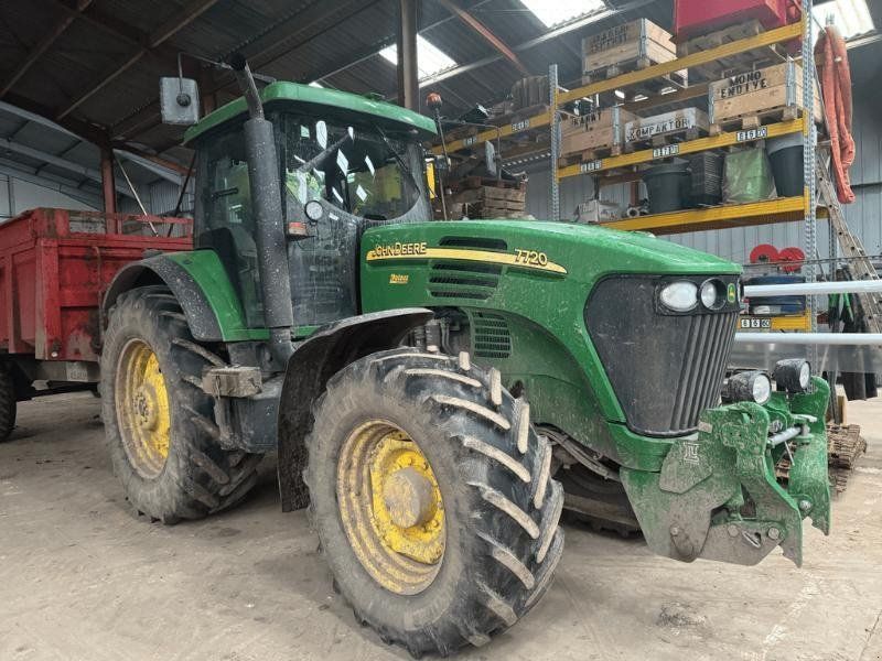 John Deere 7720