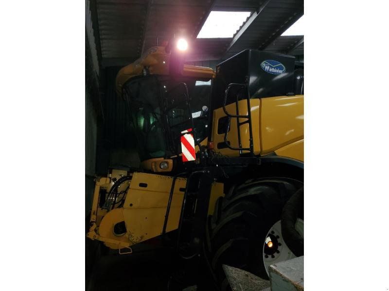 New Holland CR9080