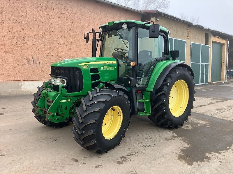John Deere 6230 Premium *Auto Quad*
