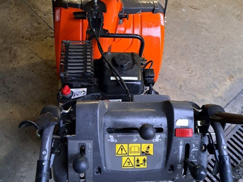 Husqvarna ST 330P GZ2768