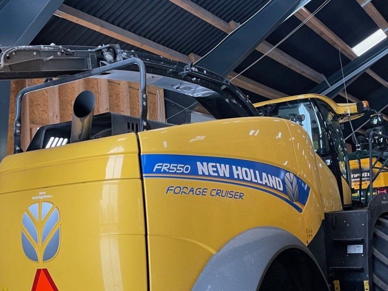 New Holland FR550