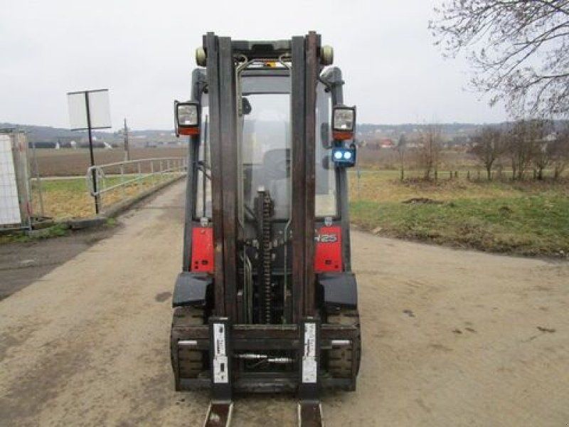 Linde H25D Tripl-Freihub 4,7m + Seitenschieber