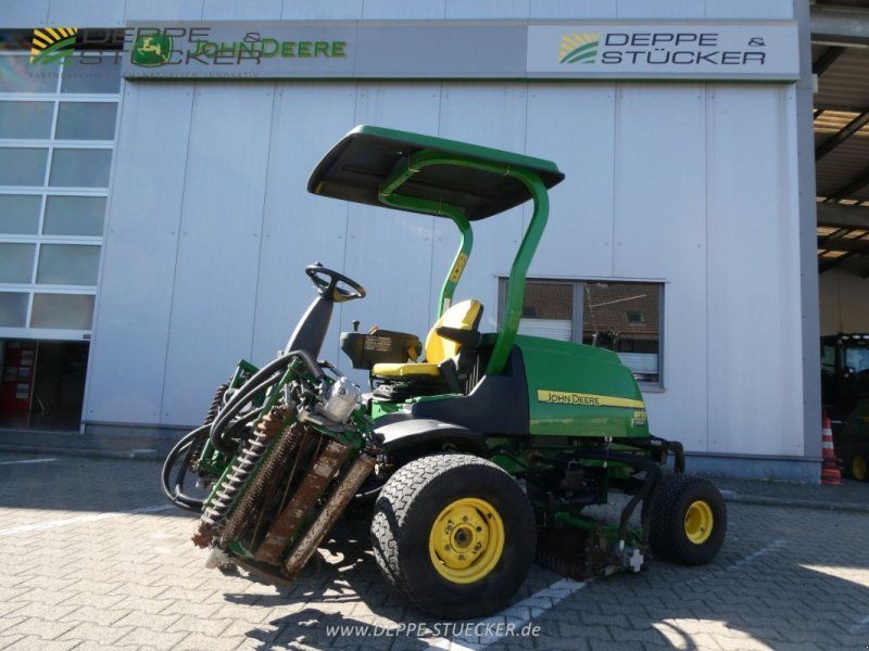 John Deere 8700