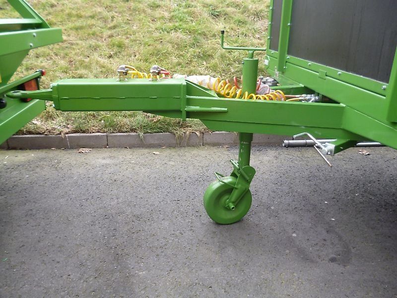 Pronar T 0461 Vieh 14 m²