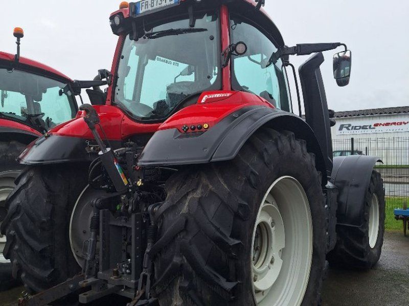 Valtra T214V