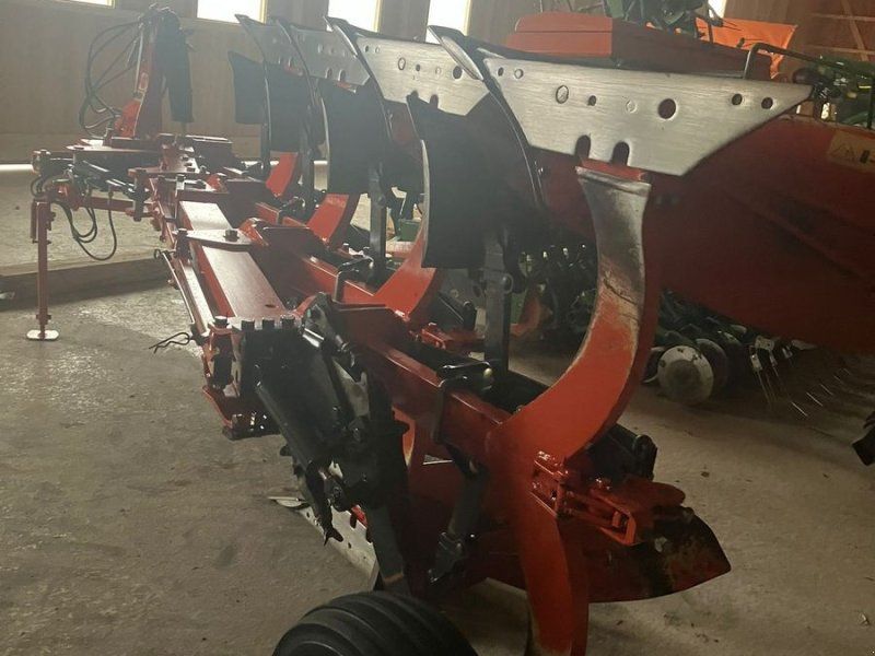 Kubota RM 3000 SV 4-scharig mit Steinsicherung