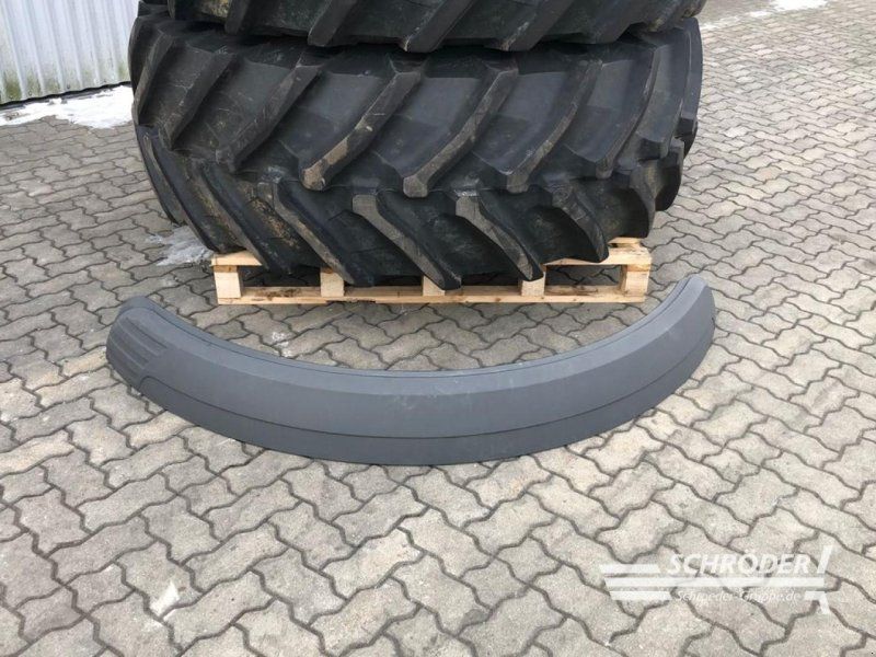 Fendt 600/70 R34 + 710/75 R42 TRELLEBORG