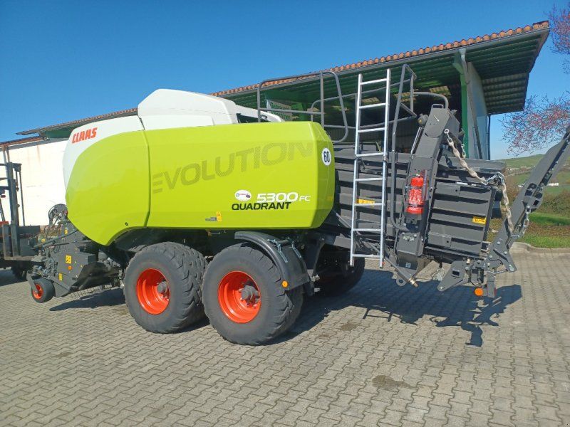 Claas Quadrant 5300 FC Evolution