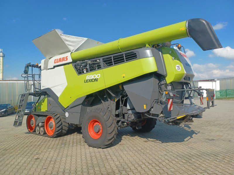 Claas Lion 6900 TT Terra Trac + V 930