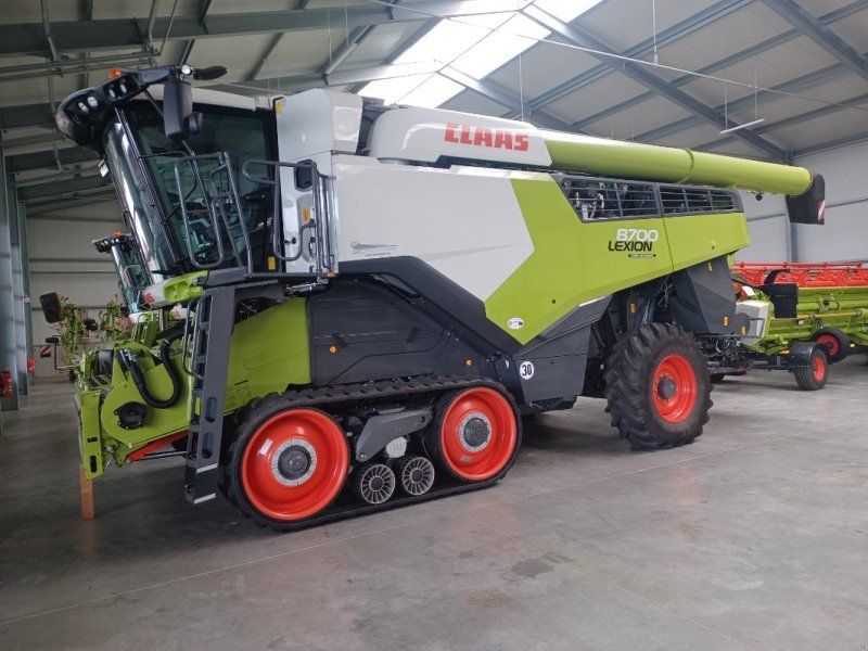 Claas Lion 8700 TT Terratrac + V 1230