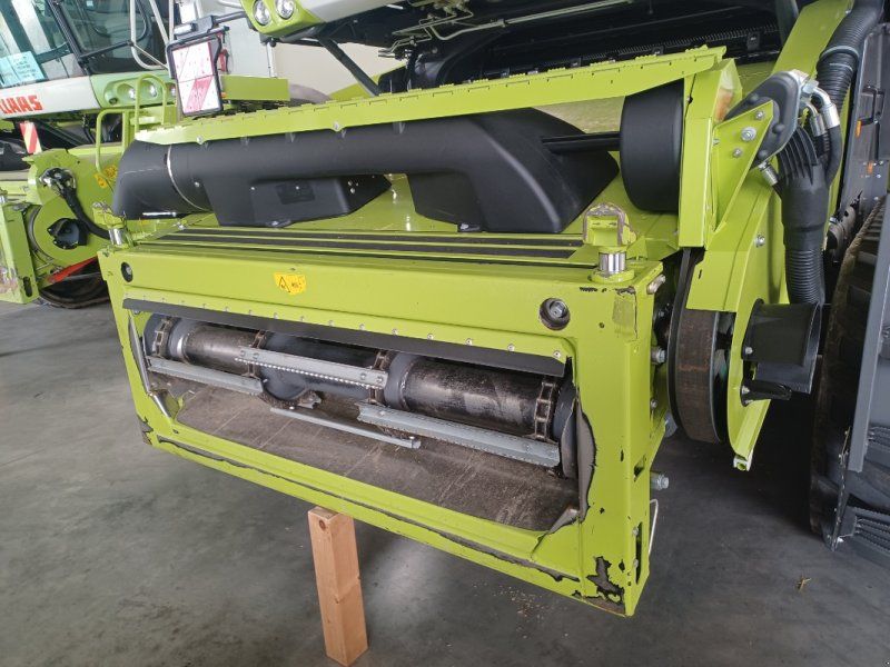 Claas Lion 8700 TT Terratrac + V 1230