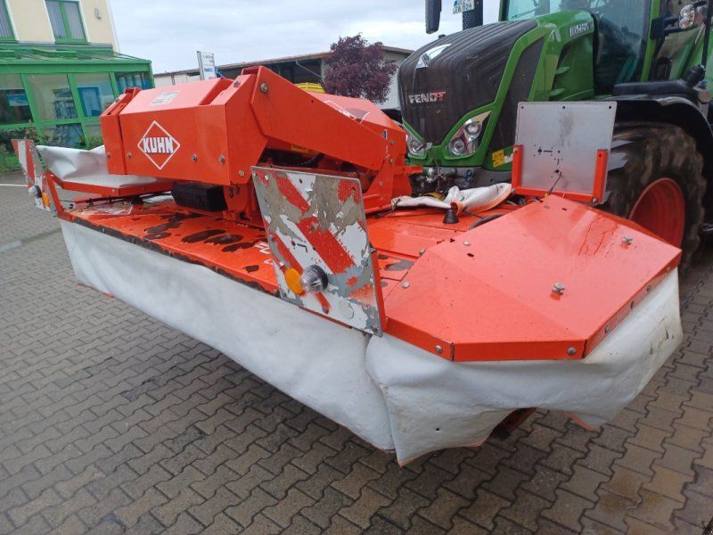 Kuhn FC 313 DF-FF und FC 883 D-FF mit neuem Mähbalken !