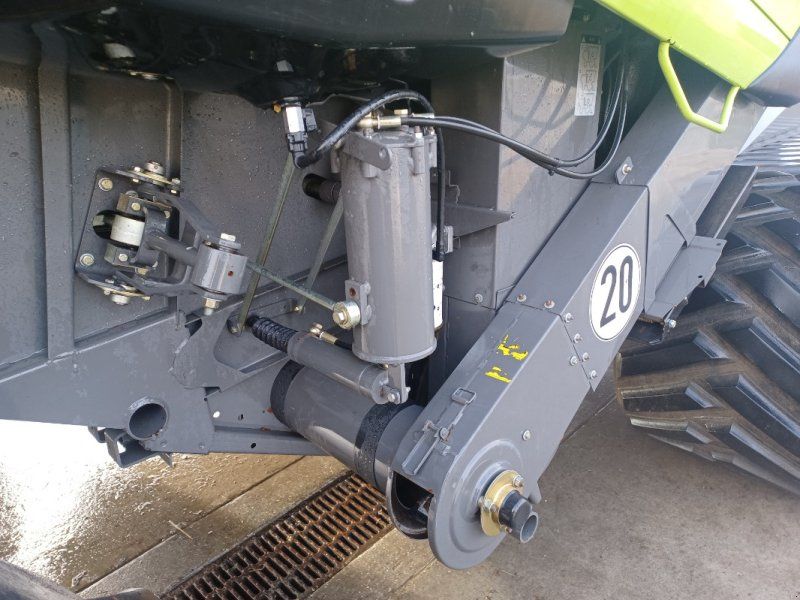 Claas Lion 670 TT Terratrac V 900