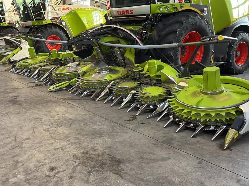 Claas Orbis 900