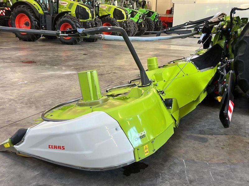 Claas Orbis 900