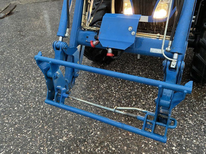 New Holland T4.75 Powerstar