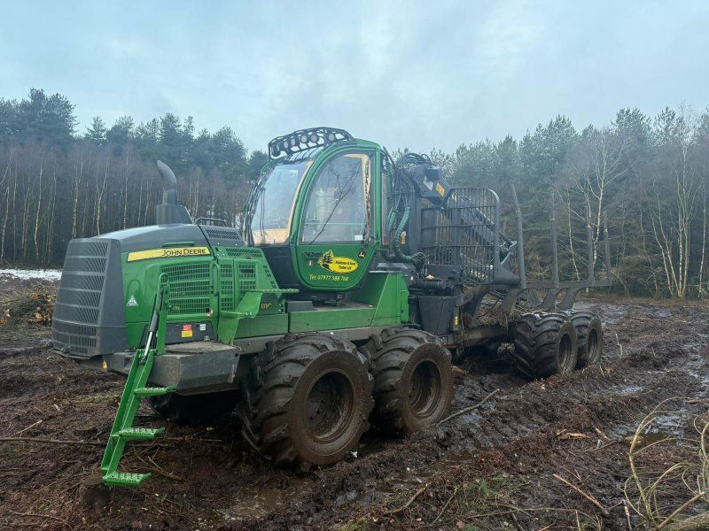 John Deere 1110G