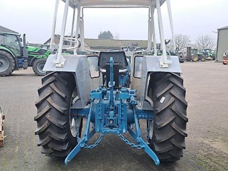 Ford 5600 teilrestauriert