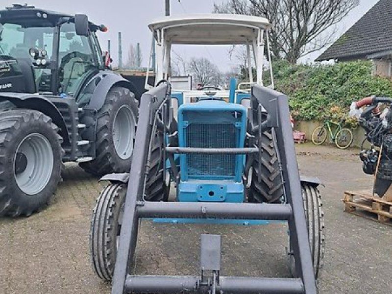 Ford 5600 teilrestauriert