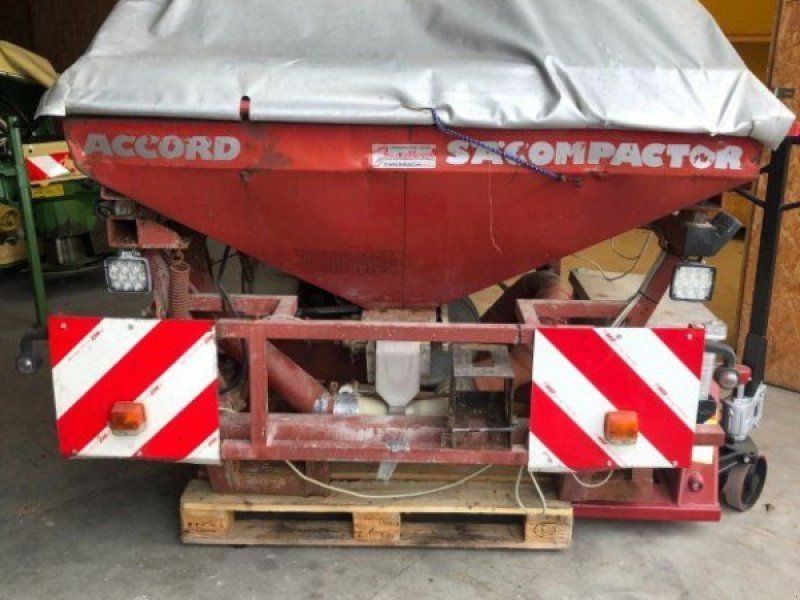 Accord Fronttank 800lt mit Bedienung