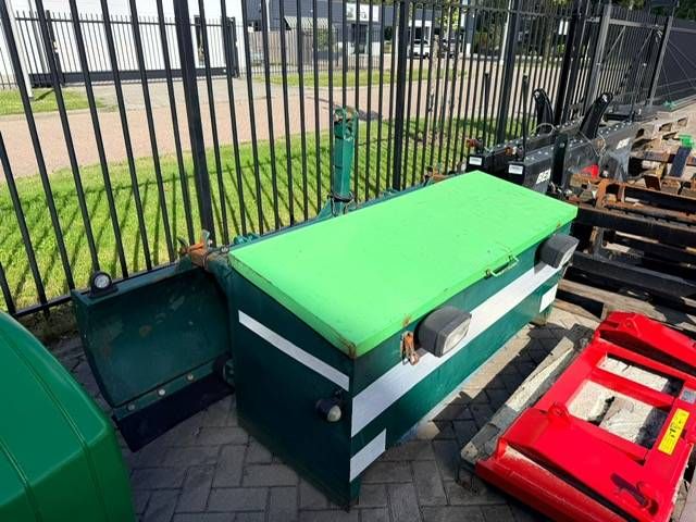 Frontbox, Frontschuif Opbergkist