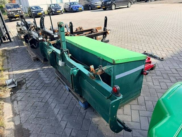 Frontbox, Frontschuif Opbergkist