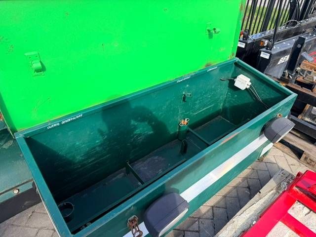 Frontbox, Frontschuif Opbergkist