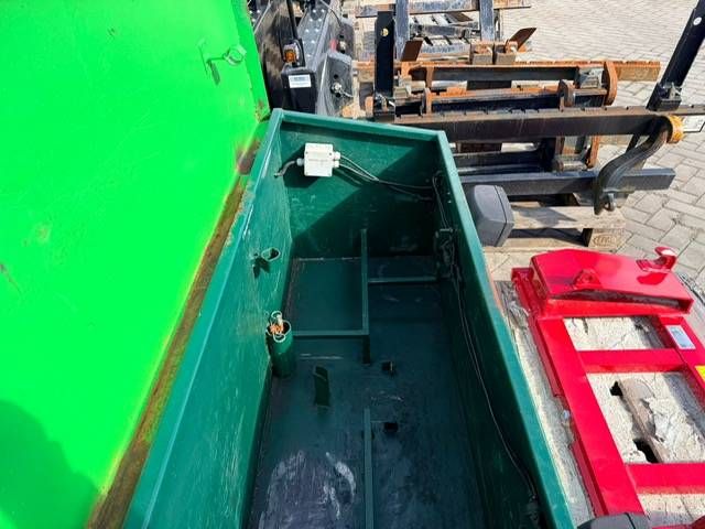 Frontbox, Frontschuif Opbergkist