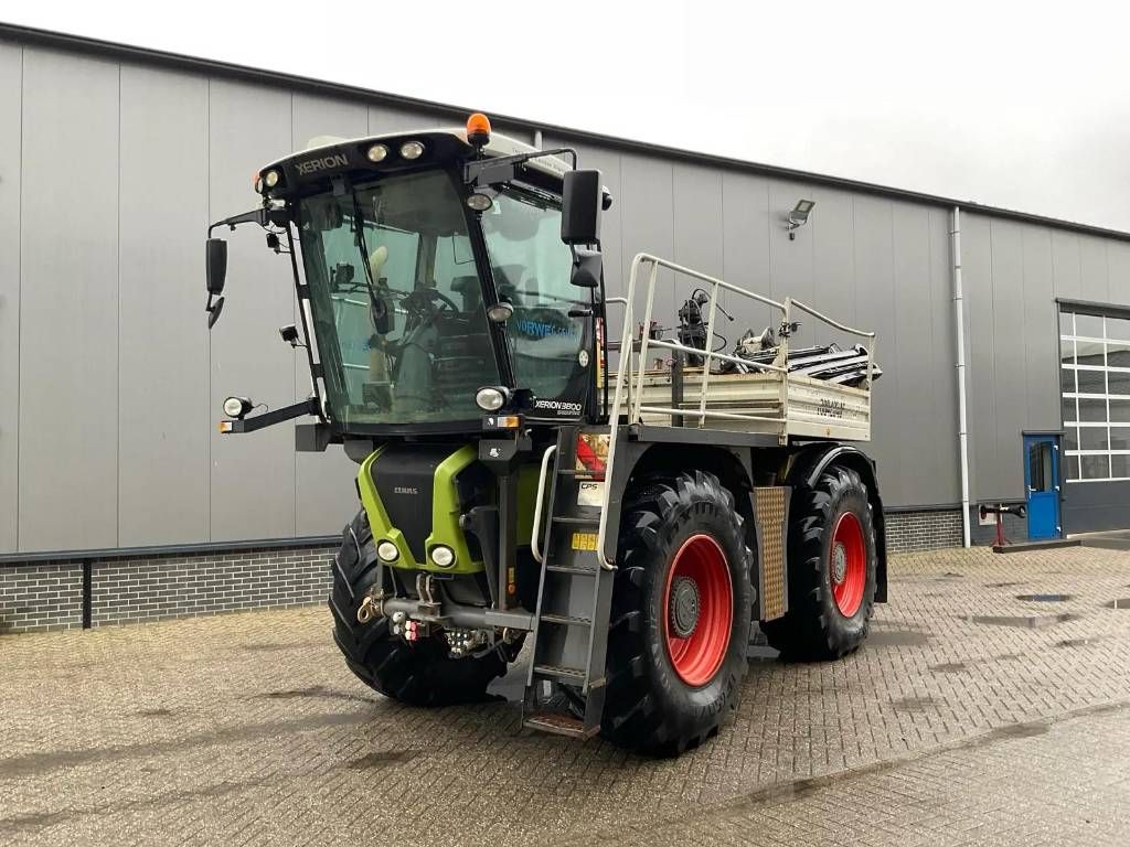 CLAAS Xerion 3800