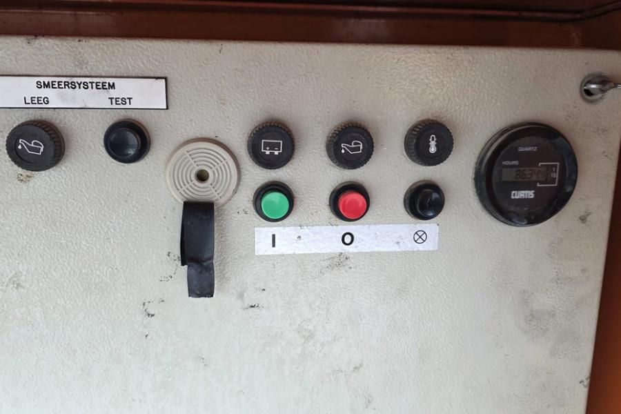 Holland Lift G-300DL30/S Diesel, 4x4x4 Drive, 33.5m Working Hei