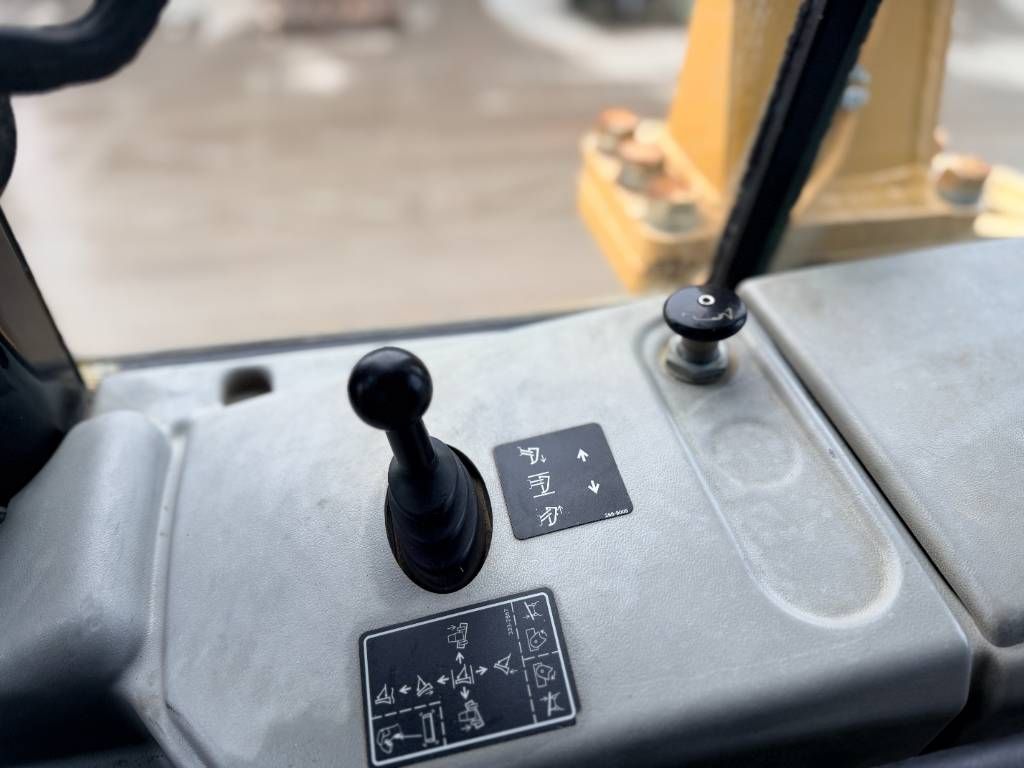 CAT D6N XL - Foldable Blade