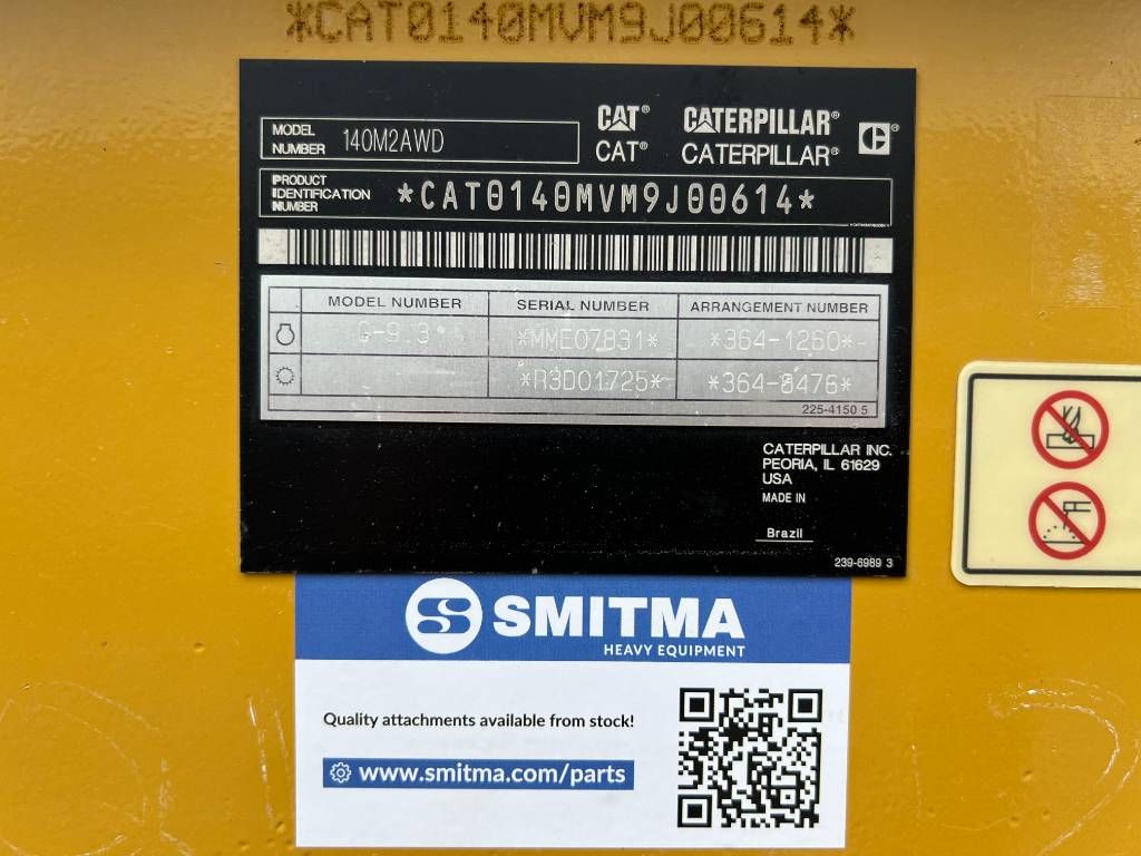 CAT 140M2 AWD