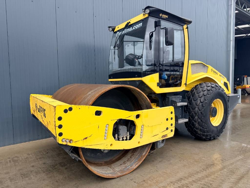Bomag BW213D-5