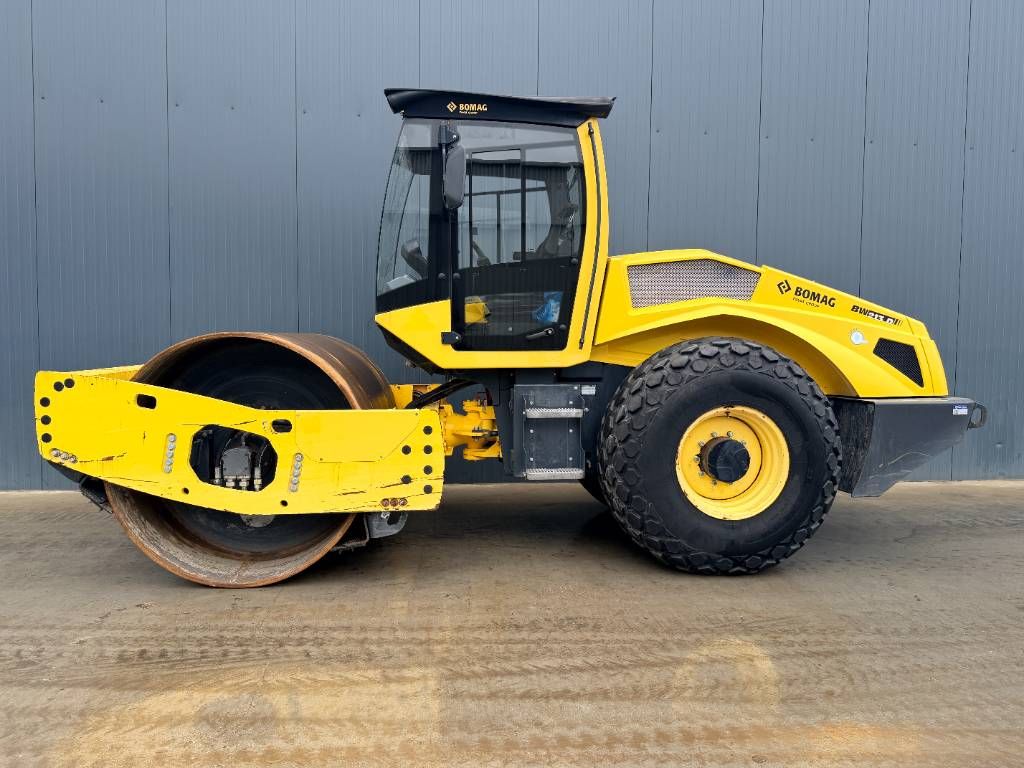Bomag BW213D-5