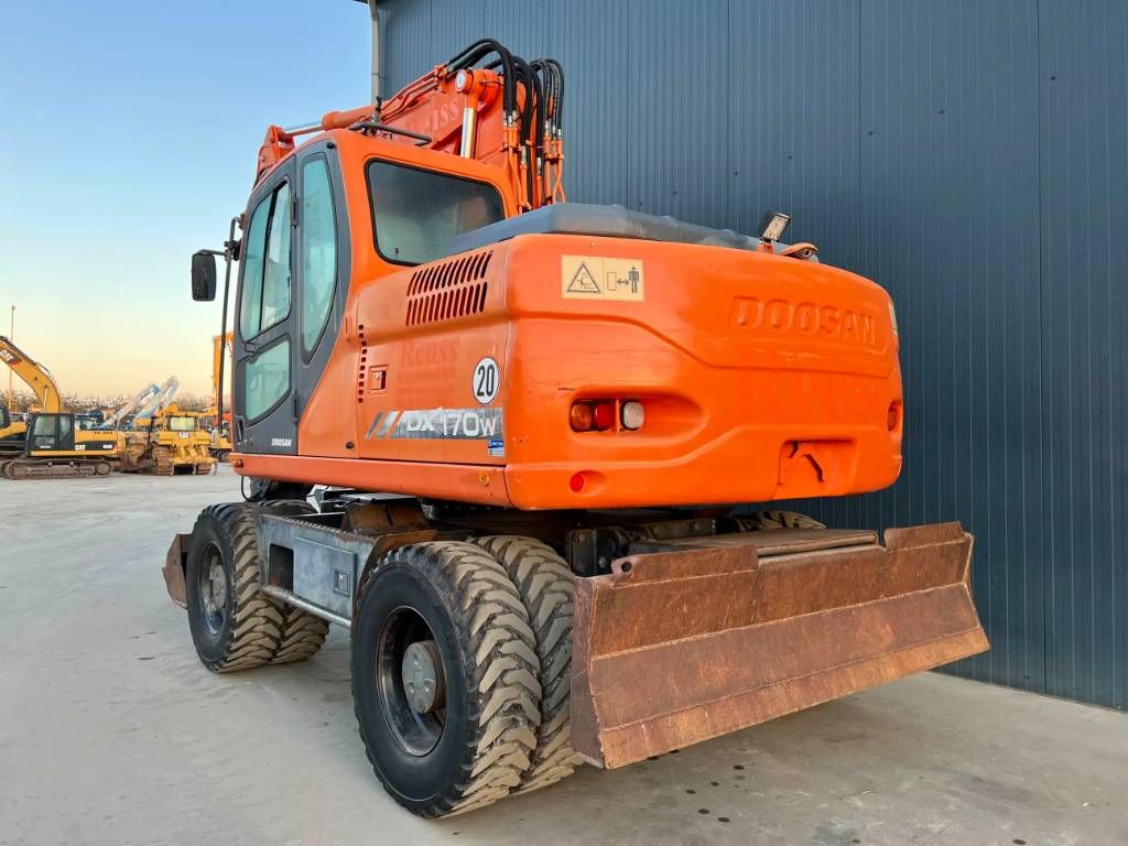 Doosan DX170W