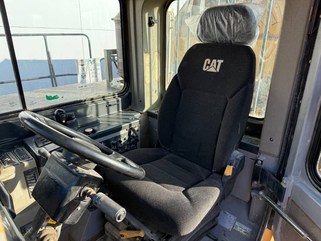 CAT D400E - German Machine / Body Heating