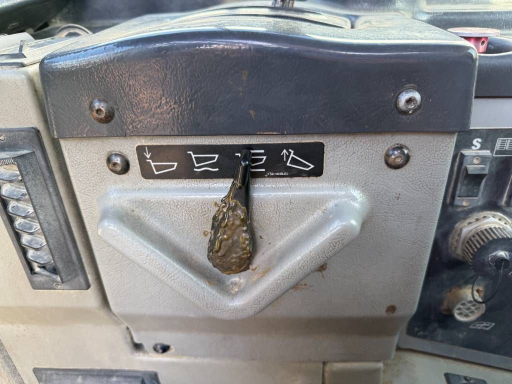 CAT D400E - German Machine / Body Heating