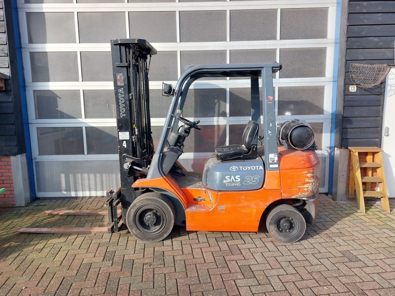 Toyota 42-7FGF25 triplex sideshift