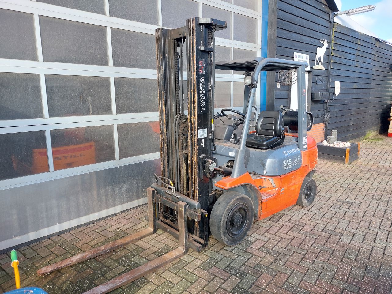 Toyota 42-7FGF25 triplex sideshift